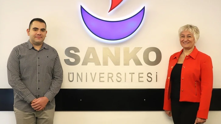 Türk Kardiyoloji Kongresinde, SANKO Üniversitesi Tıp Fakültesi öğrencisi Barış Can Altınel yaptığı sunum ile dikkat çekti.
