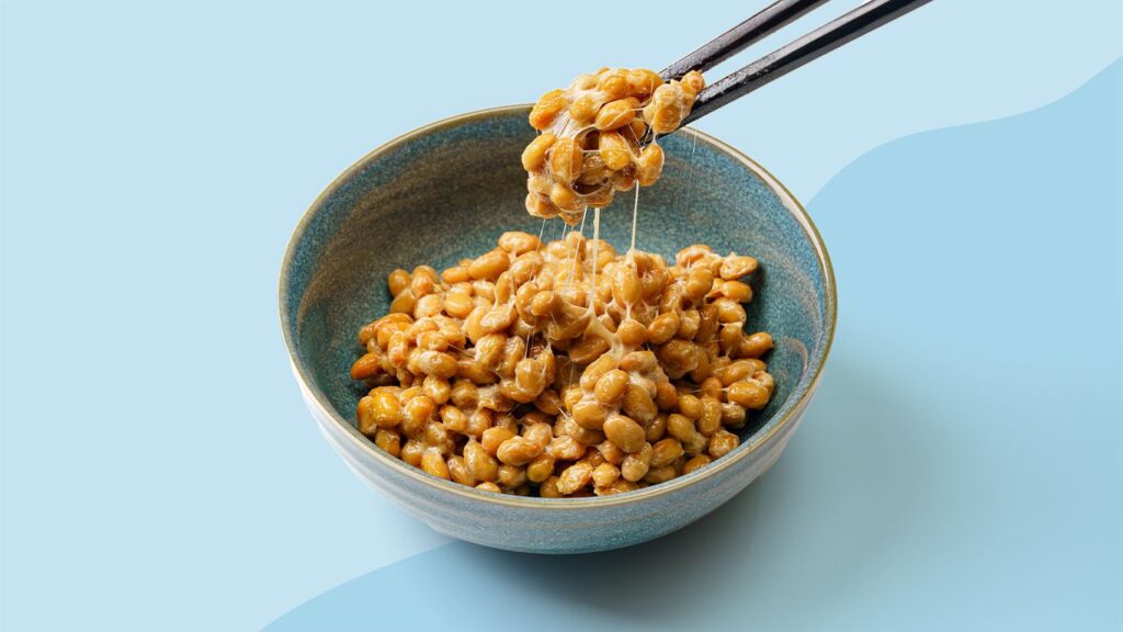 Natto içeriği olan Nattokinaz Potansiyel Faydaları, Natto ile ilgili bilgiler Natto'nun damarlara etkisi ile ilgili haberler Hipokrat Derginizde