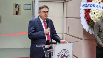 İstanbul Üniversitesi İstanbul Tıp Fakültesi’nde beyin cerrahisinde kullanılan gamma knife ünitesinin açılışı düzenlenen törenle gerçekleştirildi.