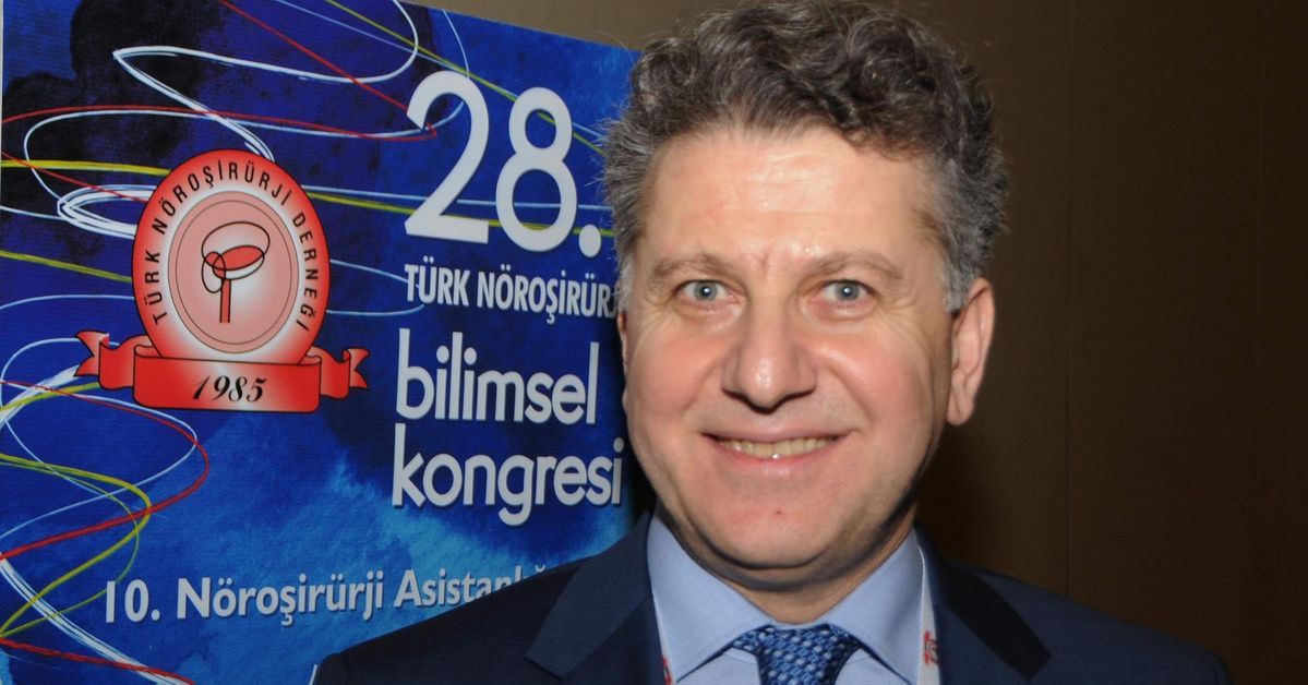 Dünya Beyin Cerrahisi Dernekleri Federasyonu Onursal Başkanı Prof. Dr. Uğur Türe, 4’üncü kez ‘Journal of Neurosurgery’nin kapağında yer aldı.