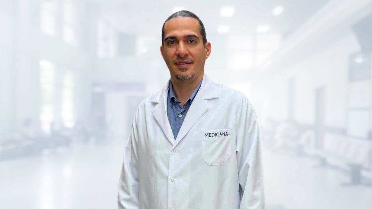Kadın Hastalıkları ve Doğum uzmanı Doç. Dr. Kemal Atasayan, dünyada yaklaşık 50 milyon çiftin kısırlık sorunuyla karşı karşıya olduğunu belirtti.
