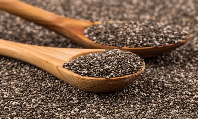 Chia tohumu her derde deva mı? 1 Chia tohumu, kısa zincirli omega-3 yağ asidiyle adeta doğal bir destekçi. Peki, chia tohumunun faydaları nelerdir?