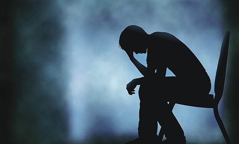 Depresyon hakkında az bilinen 11 gerçek 1 Sadece “üzüntü” ile sınırlı sanılan depresyon, fiziksel ağrılardan bağırsak sağlığına kadar birçok farklı alanda kendini gösterebilen karmaşık bir durum.