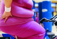 Uzmanlar; obezite, kronik iltihaplanma ve tip 2 diyabet arasındaki güçlü bağa dikkat çekiyor. Bu döngü kırılmadığında hem kan şekeri kontrolü zorlaşıyor hem de ciddi sağlık sorunlarının riski artıyor.