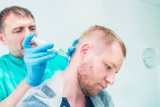 Şiddetli migren ve tekrarlayan baş ağrılarında ilaç tedavisinin yeterli olmadığı durumlarda sinir blokajı seçeneklerden biri olarak uygulanıyor.